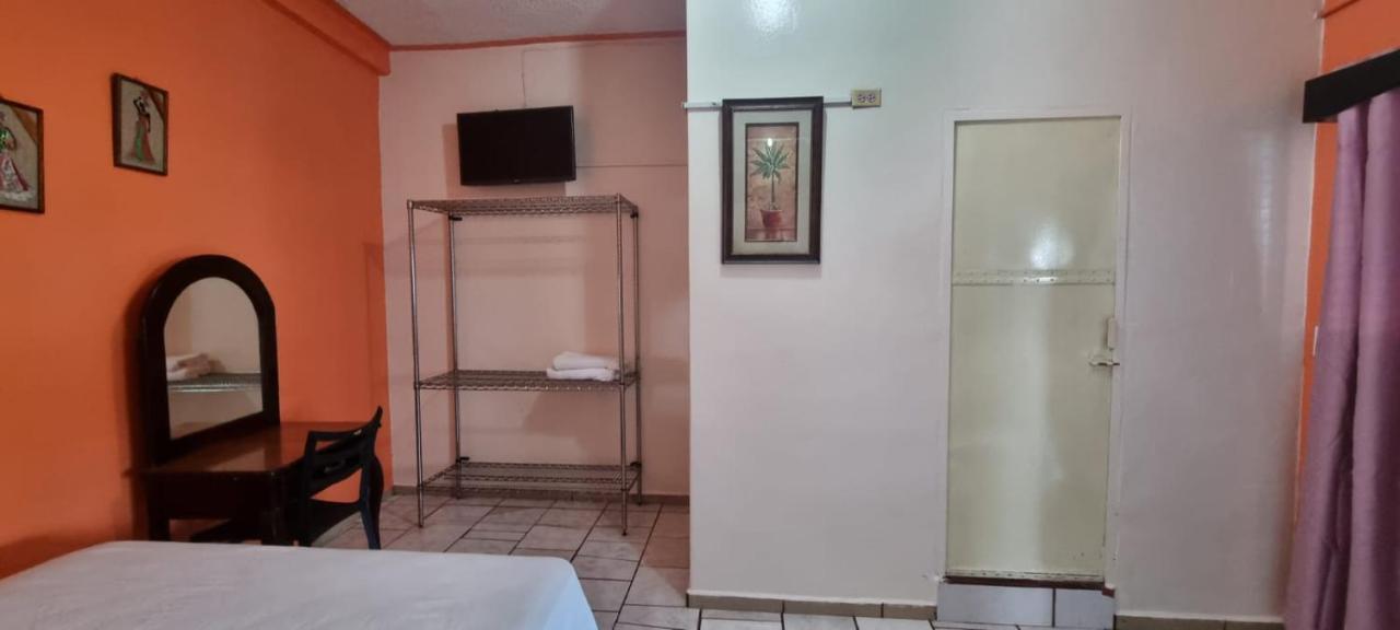 Hotel Los Andes Тегусигалпа Екстериор снимка
